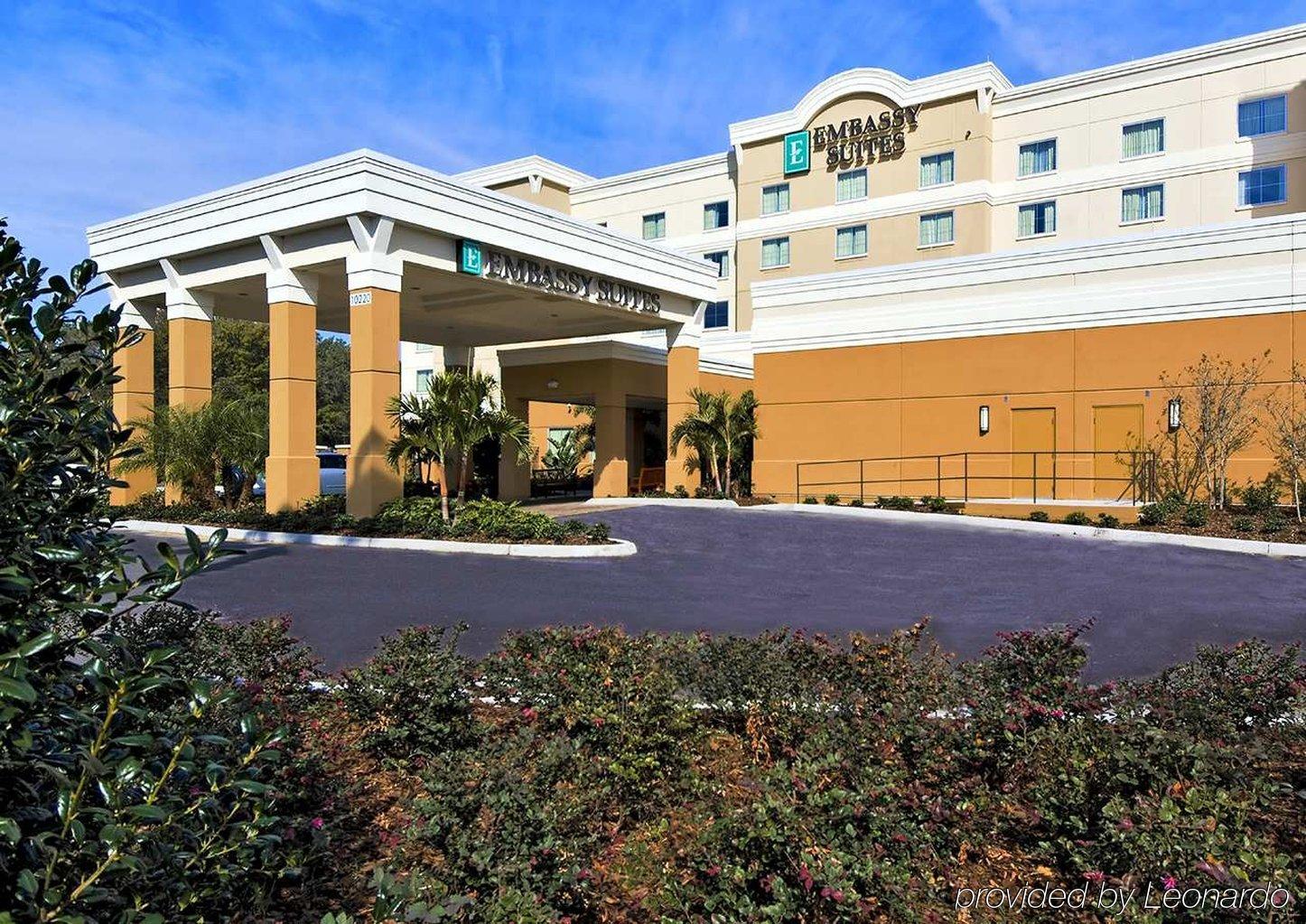 Embassy Suites By Hilton Tampa Brandon Heartland Exterior foto
